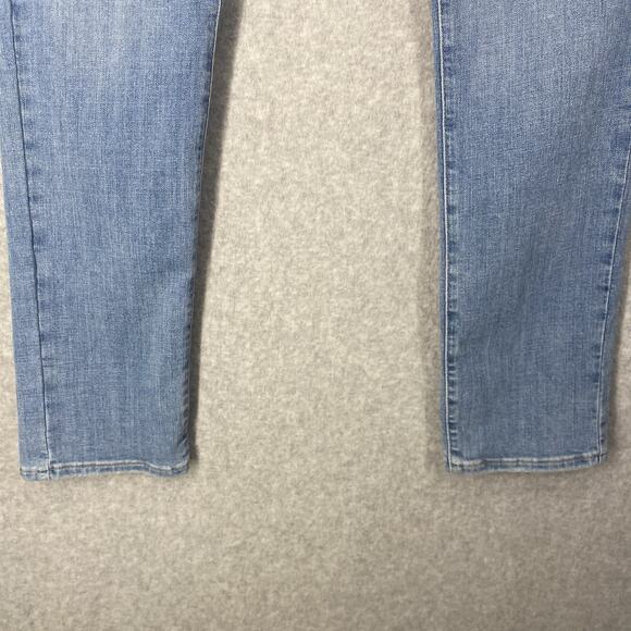 Levi’s 311 Shaping Skinny Jeans 👖 Light Wash Women’s 33 - Picture 3 of 9